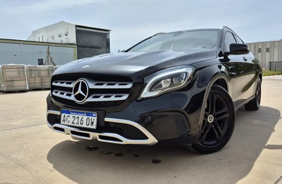 Desde un Mercedes hasta dos ambulancias: sigue el remate de Márquez y Asociados