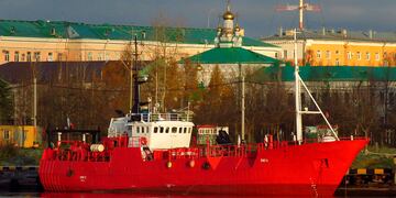 El pesquero Onega, que naufragó en el Ártico ruso