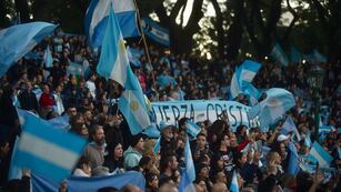 Banderazo por Cristina Kirchner este 20 de junio, y críticas de la expresidenta a Javier Milei por el plan económico. Con datos de Córdoba como ejemplo (Gentileza Clarín).