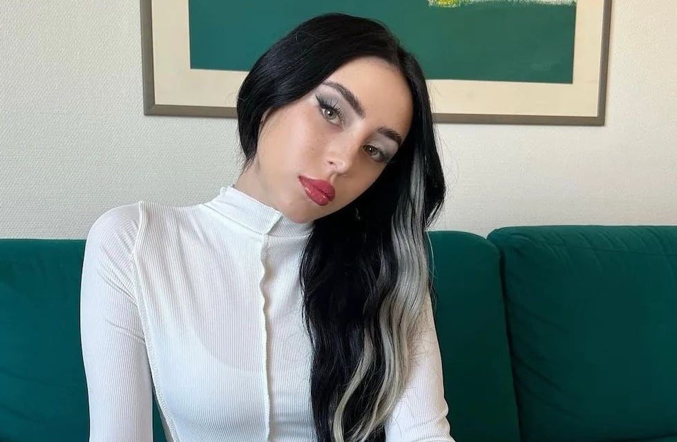 Nicki Nicole mostró lo que lleva en su bolso y se sinceró: “Me hace falta comer”