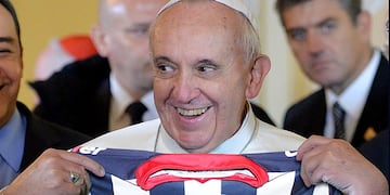 Jorge Bergoglio fue de San Lorenzo, pero también tuvo un ida y vuelto afectuoso con Talleres. Su sobrino es fanático de la T (Prensa Talleres).