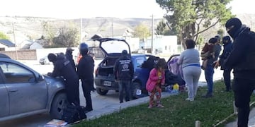 Un fugitivo de Río Negro fue detenido en Chubut con 200 dosis de marihuana.