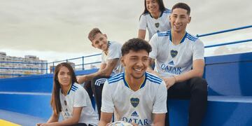 Boca presentó su camiseta alternativa.