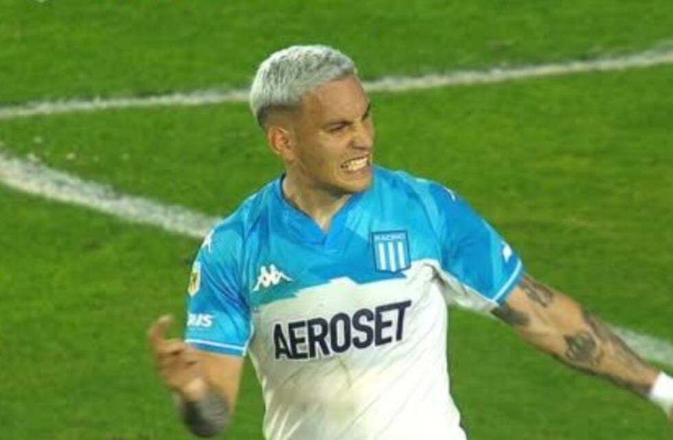 Lo tuvo Racing: un cabezazo de Enzo Copetti se fue cerca sobre el final del primer tiempo