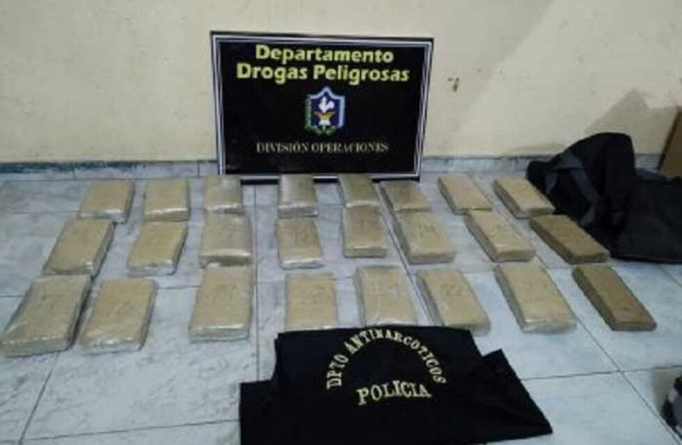 Resistencia: decomisaron 24 panes de marihuana luego de un operativo policial