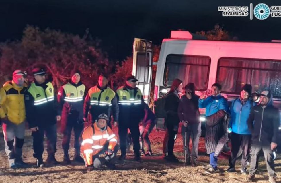 Rescataron sanos y salvos a un grupo de 13 senderistas que se habían extraviado en los valles