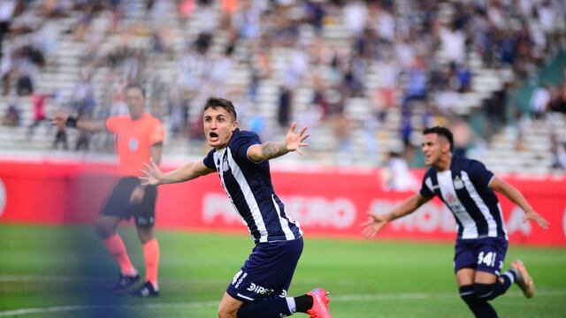 El defensor Nahuel Tenaglia marcó el 1 a 0 ante Aldosivi. (José Gabriel Hernández / La Voz).