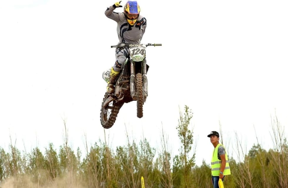 El “Wey” Zapata, el motociclista sanjuanino que perdió un brazo y que hoy es apadrinado por Boca Juniors