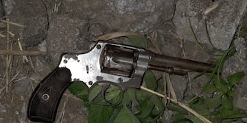 La Policía de Córdoba secuestró un arma en la escena del crimen.
