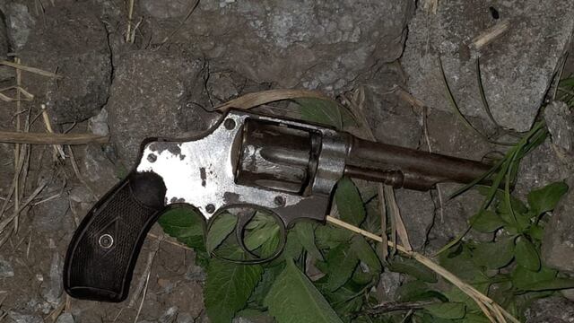 La Policía de Córdoba secuestró un arma en la escena del crimen.