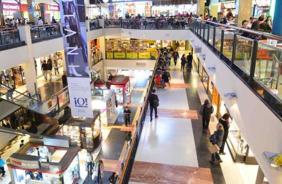 Los shoppings permanecerán cerrados por 15 días, a partir de este viernes