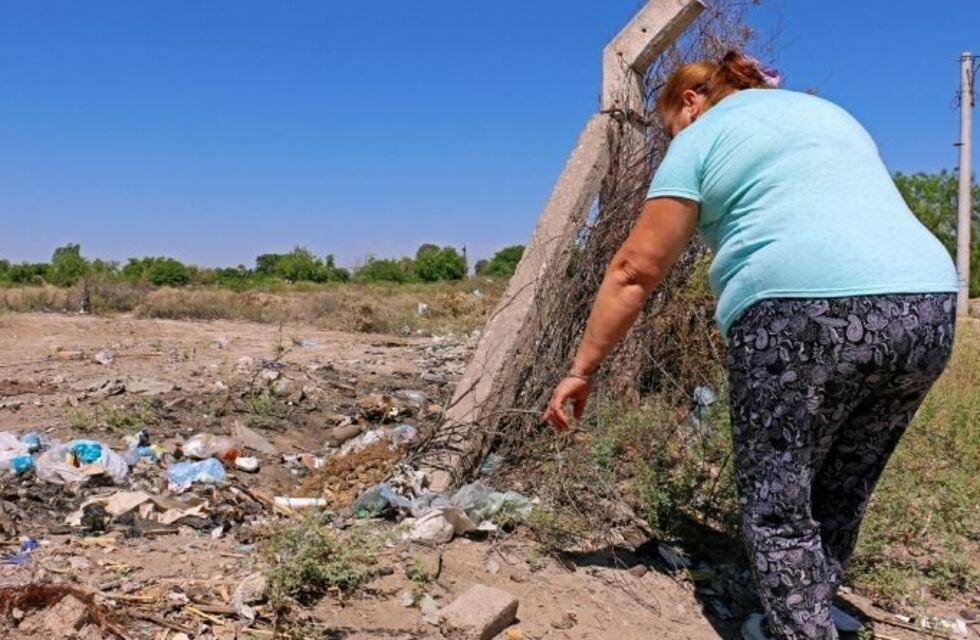 Condenaron a la mujer que había atado a su hijo a un palo al rayo del sol