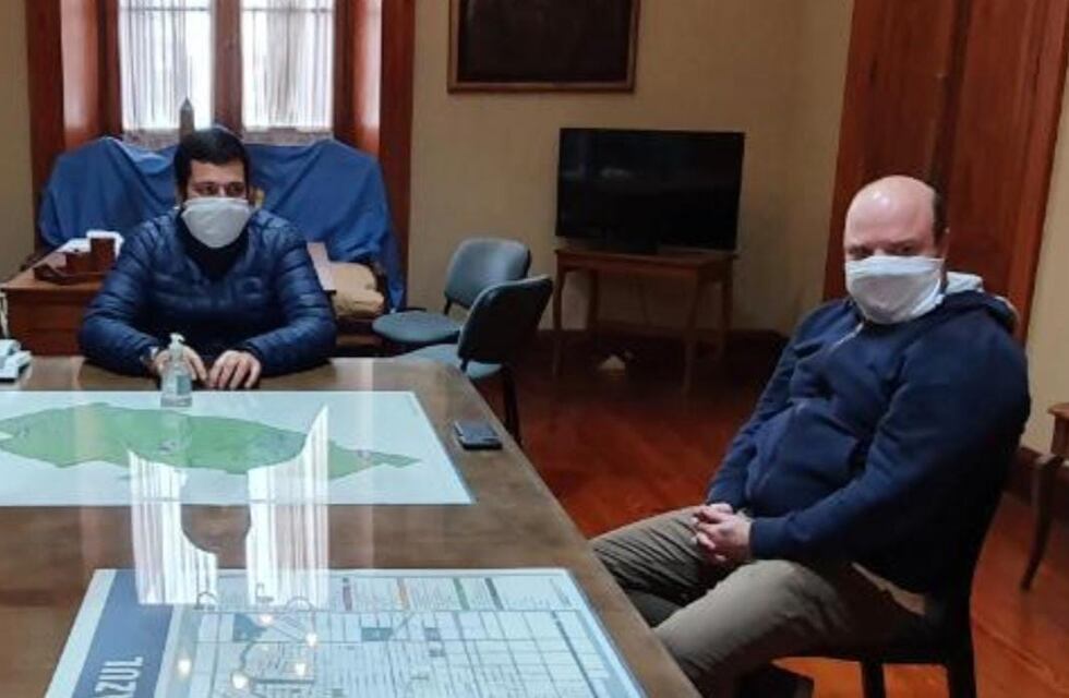 Bares y restaurantes podrán hacer uso del espacio público sin costo