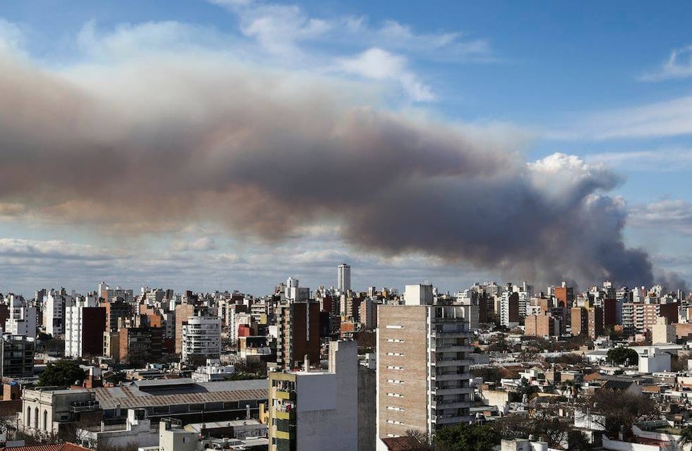Incendios en las islas frente a Rosario: procesan a siete imputados por quemas ilegales