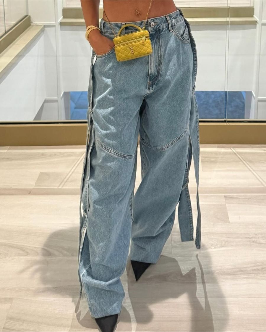 El jean dosmilero de Antonela Roccuzzo