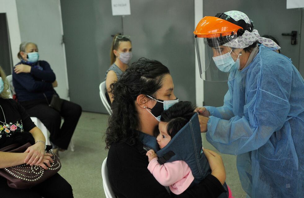 Vacunación en Córdoba: mayores de 18 años podrán inocularse con primera dosis, sin turno