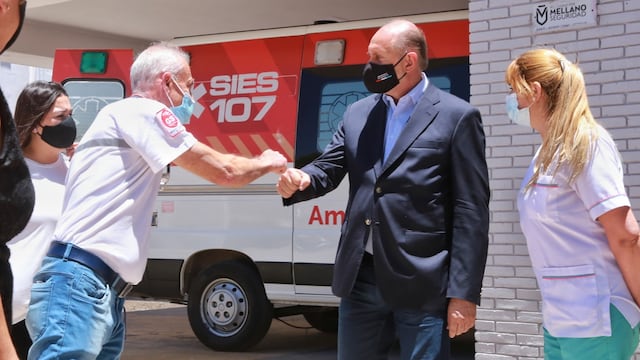 El rafaelino entregó una ambulancia en Cañada de Gómez junto con aportes por 11 millones de pesos. (Gobierno de Santa Fe)