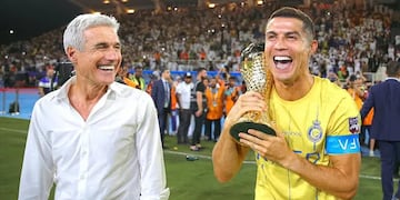 Cristiano Ronaldo celebra el título con Al Nassr