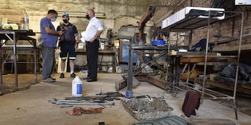 Asalto a taller mecánico en barrio Comercial. (Foto: Ramiro Pereyra)