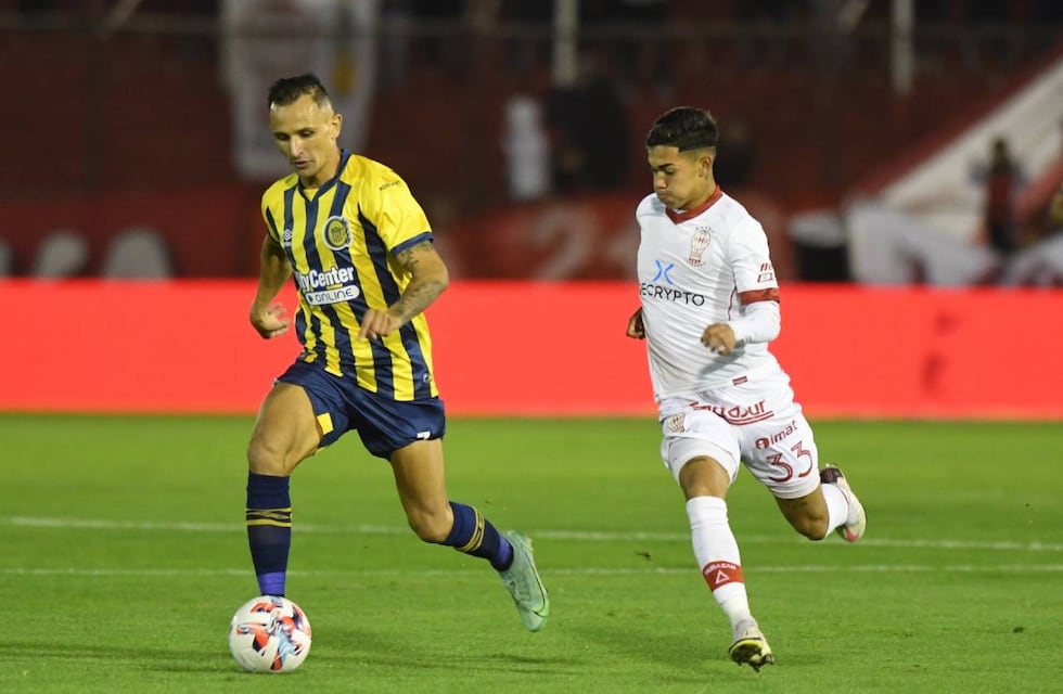 Cuando el VAR sobra: expulsaron a Marcelo Benítez por planchazo a Matías Pérez