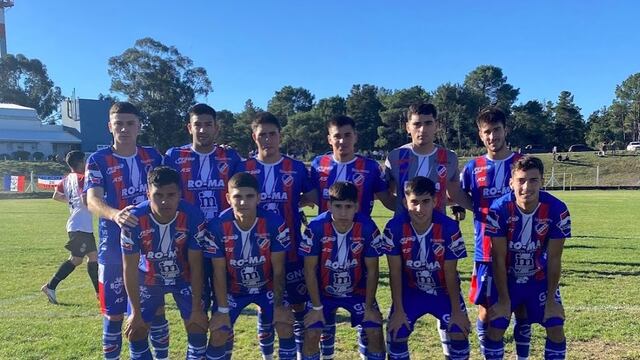 Rosario cayó por 5 a 0 ante Atlético Monte Hermoso.