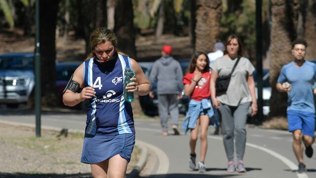 El Ministerio de Salud informó que hasta la fecha en Mendoza se han registrado 165.309 casos positivos confirmados Covid-19. Orlando Pelichotti/Los Andes