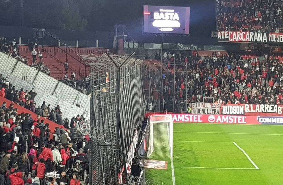 Avalancha y balas de goma: Newell’s y Corinthians vivieron una noche violenta
