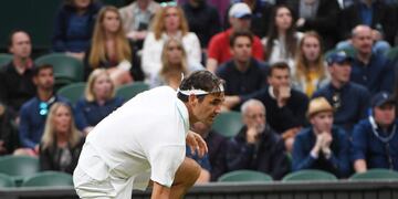 Roger Federer estará fuera del circuito "por muchos meses" por una nueva cirugía.