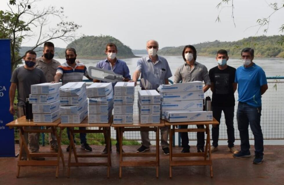 El Club de Pesca de Montecarlo recibió luminarias