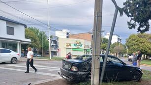 El BMV robado al jefe y que estrellaron en Av. Fanti