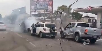 El momento del choque tras la presecución.