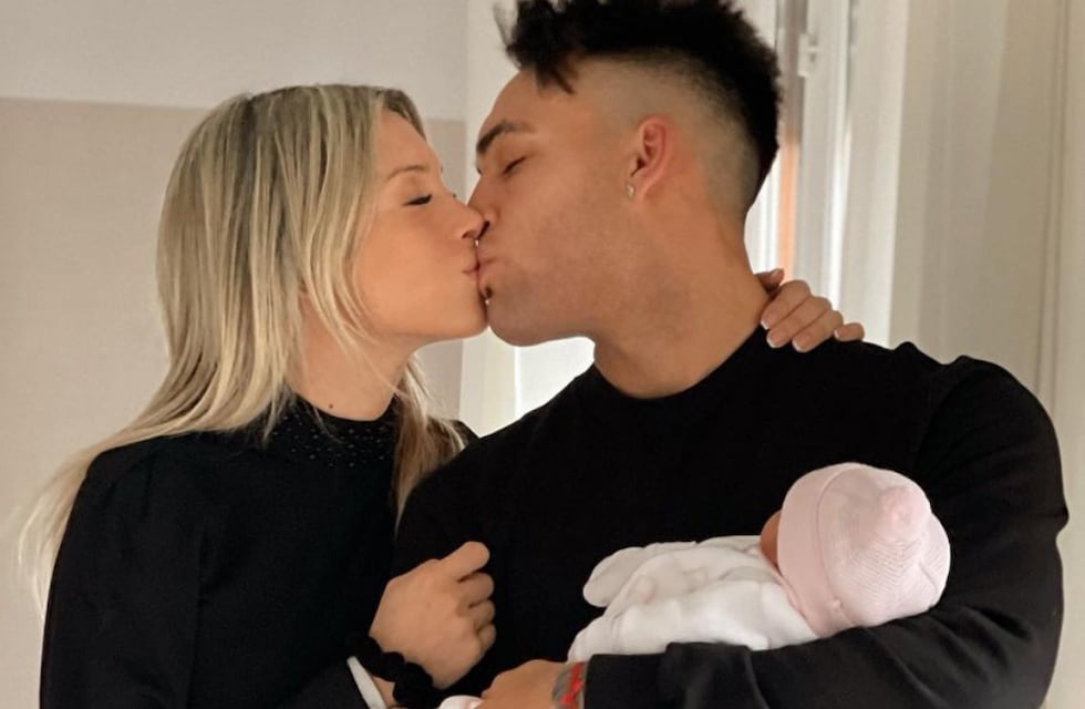 ¡Piedra libre!: Agustina Gandolfo está en Mendoza con su pequeña hija y lo compartió en su Instagram