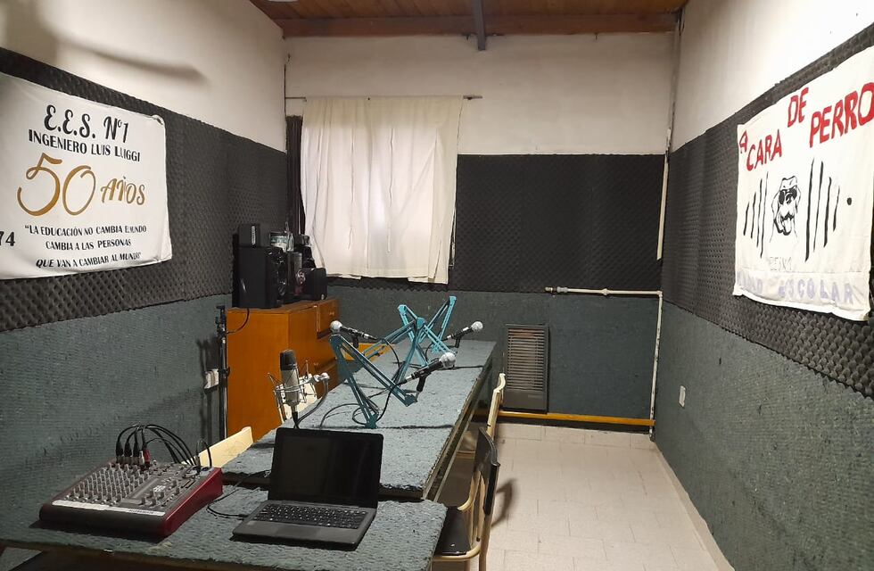 Punta Alta: inaugurarán el estudio de la radio escolar “A Cara de Perro” de la Secundaria Nº1