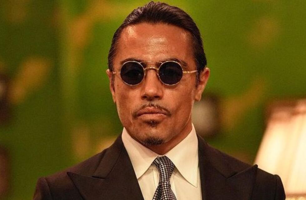 La nueva polémica hamburguesa de Salt Bae sin pan y con palta: “ofende a los veganos”