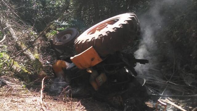 Accidente fatal: joven perdió la vida tras volcar con el tractor. Policía de Misiones