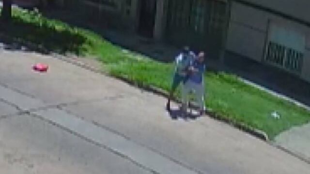 La mujer de 33 años se resistió ante uno de los maleantes en Centenario al 1200.