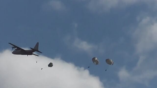 El Ejército Argentino continúa con maniobras militares.