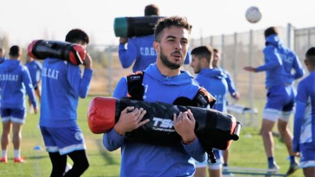 El arma goleadora del Tomba, Martín Ojeda podría dejar el club.