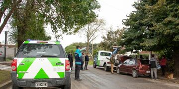 Días atrás, vecinos de Punta Mogotes denunciaron ante la Delegación del Puerto la presencia de cinco vehículos abandonados y microbasurales