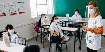 Será de uso obligatorio para docentes y alumnos.