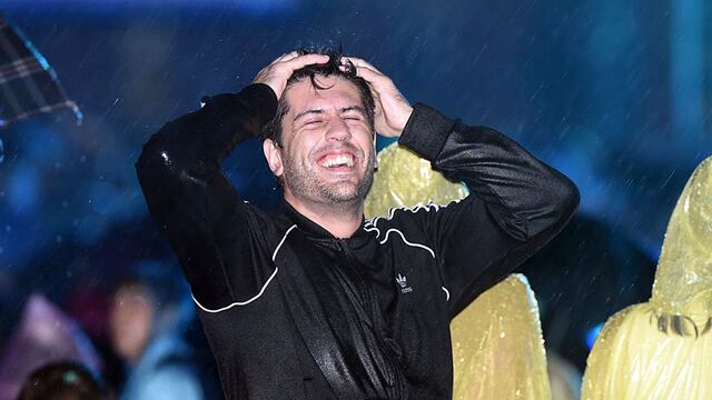 Shows bajo la lluvia y el aguante de la plaza en la quinta luna. (La Voz)