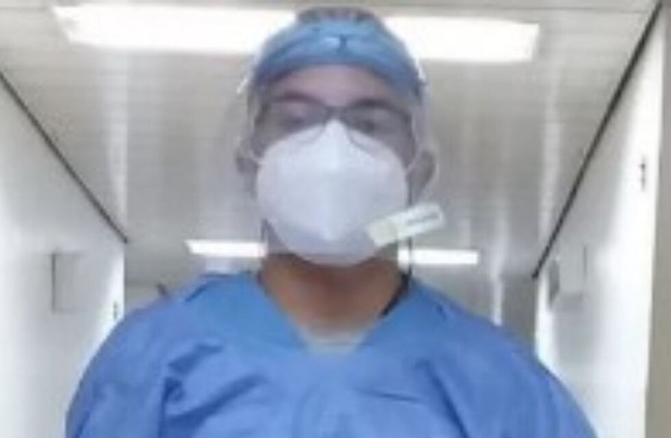 Una historia de superación: vendía sándwiches en el subte para pagar sus estudios y hoy es enfermero