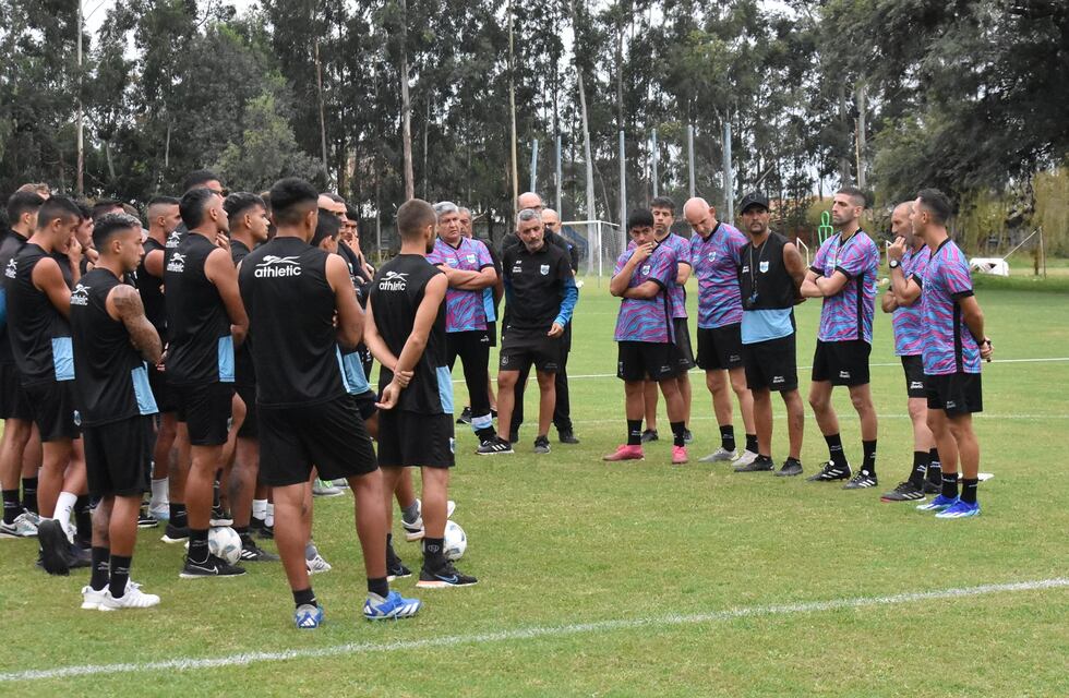 Con nuevo DT en el banco, Gimnasia de Jujuy quiere volver a sonreír