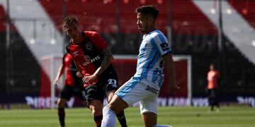 El Decano se llevó los tres puntos de Rosario gracias a su apuesta ofensiva y los errores de la defensa rival.