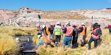 El estudio fue requerido por la Corte y analiza el impacto acumulado en el Salar del Hombre Muerto y el río Los Patos.