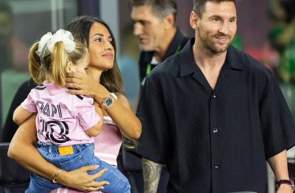 ¿Están ensayando?: quién es la nena que Antonela Roccuzzo llevó en brazos y llenó de ternura a Lionel Messi