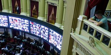 Camara de Diputados
Sesi�n impuesto a la riqueza
Foto Federico Lopez Claro