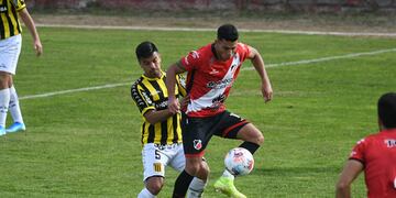 Fútbol Primera Nacional Deportivo Maipú vs. Almirante Brown/ Fotos José Gutiérrez.