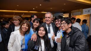 A Jaldo lo acompañaron el director Nacional de Inclusión y Extensión Educativa, Mauricio Terrón Míguez, y la ministra de Educación de Tucumán, Susana Montaldo.