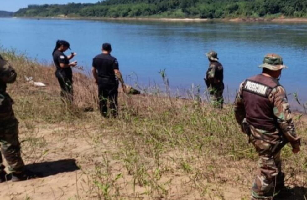 Atroz suceso en Eldorado: madre habría tirado a sus hijos al río Paraná y luego se quiso suicidar